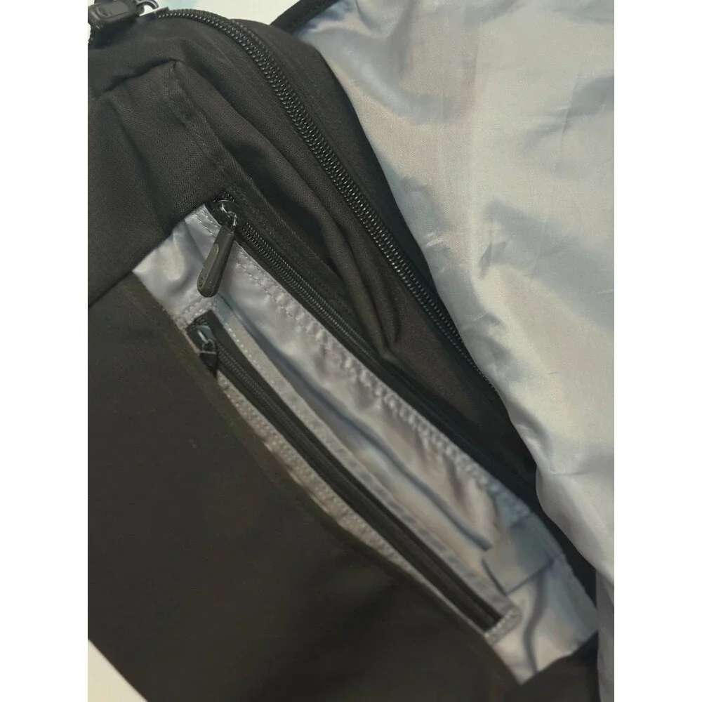 Samsonite Brand, Computer/Laptop Black, Carrying Bag W/Handle & Shoulder Strap